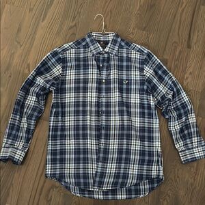 Vineyard Vines Blue Casual Button Down Shirt — LIKE NEW